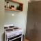 Private Guesthouse - Pet friendly - Walk to Beach