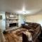 Red Rooster Family Cabin w/Hot Tub+Fire Pit+View