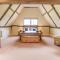 South Grange House - Sleep 16