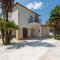 Villa Hope - Apartments with Shared Pool - Poreč