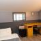 AMAZING!!!! Luxury 5BR, Steps to beach and Fun! Fully Renovated Beach house! - 大西洋城