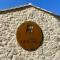LEperonnette, cozy house with swimming pool, surrounded by vineyard, near St Emilion