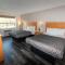 Borden Inn and Suites