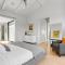 Modern Architectural Oasis in Menlo Park