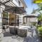Modern Architectural Oasis in Menlo Park