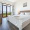 Villa Poemia- private villa with 4BD, pool and stunning sea view