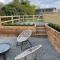 Spinney - a unique open plan barn, with private garden - Evesham