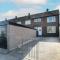 Maltby House, Rotherham for contractors & Families, free private parking, WIFI etc