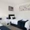 Maltby House, Rotherham for contractors & Families, free private parking, WIFI etc