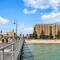 Belle Escapes - Beachfront Balcony Glenelg