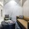 Brand-New Central Studio Apart with Views