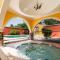 Espectacular casona con alberca y jardines