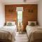 Beach Jungle - Pet-Friendly Hot Tub, Firepit & Pool in Beachside Hideaway - Byron Bay