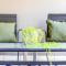 Tropical Allure - A Tranquil Fannie Bay Oasis