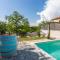 House with pool Poli Stare nuoni