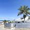 Maison Ti Case, private pool, next to Pinel Island