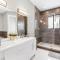 Granada Modern Luxury in Massive Mansion with Heated Pool - Miami