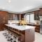 Granada Modern Luxury in Massive Mansion with Heated Pool - Miami