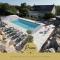 La Villa en Loire, avec Jacuzzi 6 places, Piscine chauffée, boulodrome, salle de jeu, 6 Chambres, vue Loire, 350M2 - La Charité