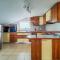 Apartma Hilltop Haven