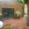 Maison contemporaine plein centre piscine &jacuzzi