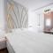 Spacious 4BD House w Pool in the Heart of Herzliya by Sea N' Rent - حرزيليا بي
