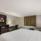 Red Roof Inn PLUS+ & Suites Knoxville West - Cedar Bluff