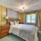 1 Block to Lake Poconos Getaway with Fire Pit! - Pocono Lake
