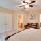 Luxury Estate Private Hot Tub and Pickleball Court