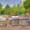Luxury Estate Private Hot Tub and Pickleball Court