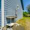 Canal Cottage Retreat with Dock and Waterfront Views - 洋滨市