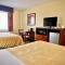 Quality Inn & Suites Wisconsin Dells Downtown - Waterparks Area - Wisconsin Dells