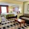 Quality Inn & Suites Wisconsin Dells Downtown - Waterparks Area - Wisconsin Dells