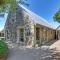 Quigtoo Cottage - Beautiful 4BR Stone Cottage l WiFi l Bath l Garden