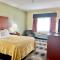 Quality Inn & Suites Wisconsin Dells Downtown - Waterparks Area - Wisconsin Dells