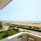 Beachfront Condo Sea View - Airco - Covered Private Parking - Beach Place