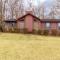 Columbus Cabin Wooded Retreat W Large Yard - Columbus