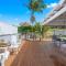 Lighthouse Vaccay - family beach house with pool