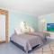 Lighthouse Vaccay - family beach house with pool