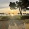 Superior Seaview Apt. with Pool