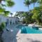 Expansive Luxury Palm Beach Villa - Sleeps 12 - West Palm Beach