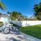 Expansive Luxury Palm Beach Villa - Sleeps 12 - West Palm Beach