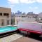 Tel Aviv Center Seaside Villa with a Pool & Rooftop - Tel Awiw