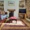 Knocker Cottage is a 3 bedroom made up of 1 double bedroom and 2 small double bedrooms in small village 10 min to beaches - Camborne