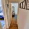Knocker Cottage is a 3 bedroom made up of 1 double bedroom and 2 small double bedrooms in small village 10 min to beaches - Camborne