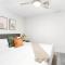 Stunning Condo 5-minute Walk to Bourbon street!