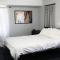 Spacious Cozy 2 Bedroom - Near EWR/NYC/OUTLET MALL - Newark