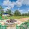 Rustic-Elegant Cabin Deck, Near Lake Travis! - Spicewood