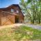 Rustic-Elegant Cabin Deck, Near Lake Travis! - Spicewood