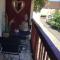 Le vigneron Au coeur des vignes à proximité des lacs et cascades lits faits à larrivée